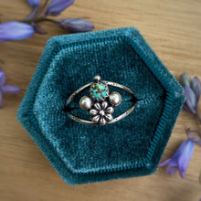 Load image into Gallery viewer, Tibetan Turquoise Flower Ring / Size 7.75-8