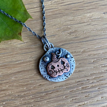 Load image into Gallery viewer, Jack-O Pendant Necklace / 20”