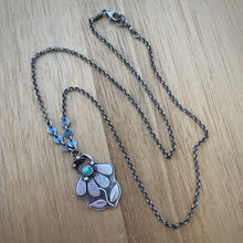 Load image into Gallery viewer, Tibetan Turquoise Coneflower Necklace / 18”