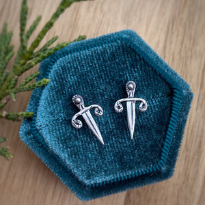 Dagger Studs