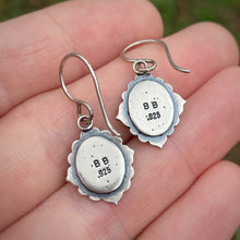 Load image into Gallery viewer, Onyx Ornate Frame Earrings