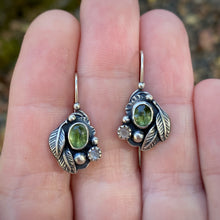 Load image into Gallery viewer, Peridot &amp; Peach Moonstone Drop Earrings