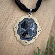 Load image into Gallery viewer, Phlogopite Ornate Frame Necklace