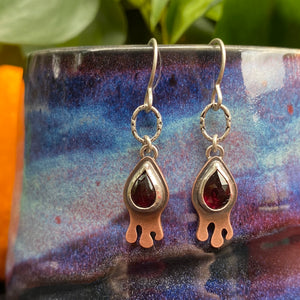 Garnet Drippy Dangle Earrings {B}