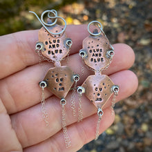 Load image into Gallery viewer, Mother of Pearl Fringe Earrings