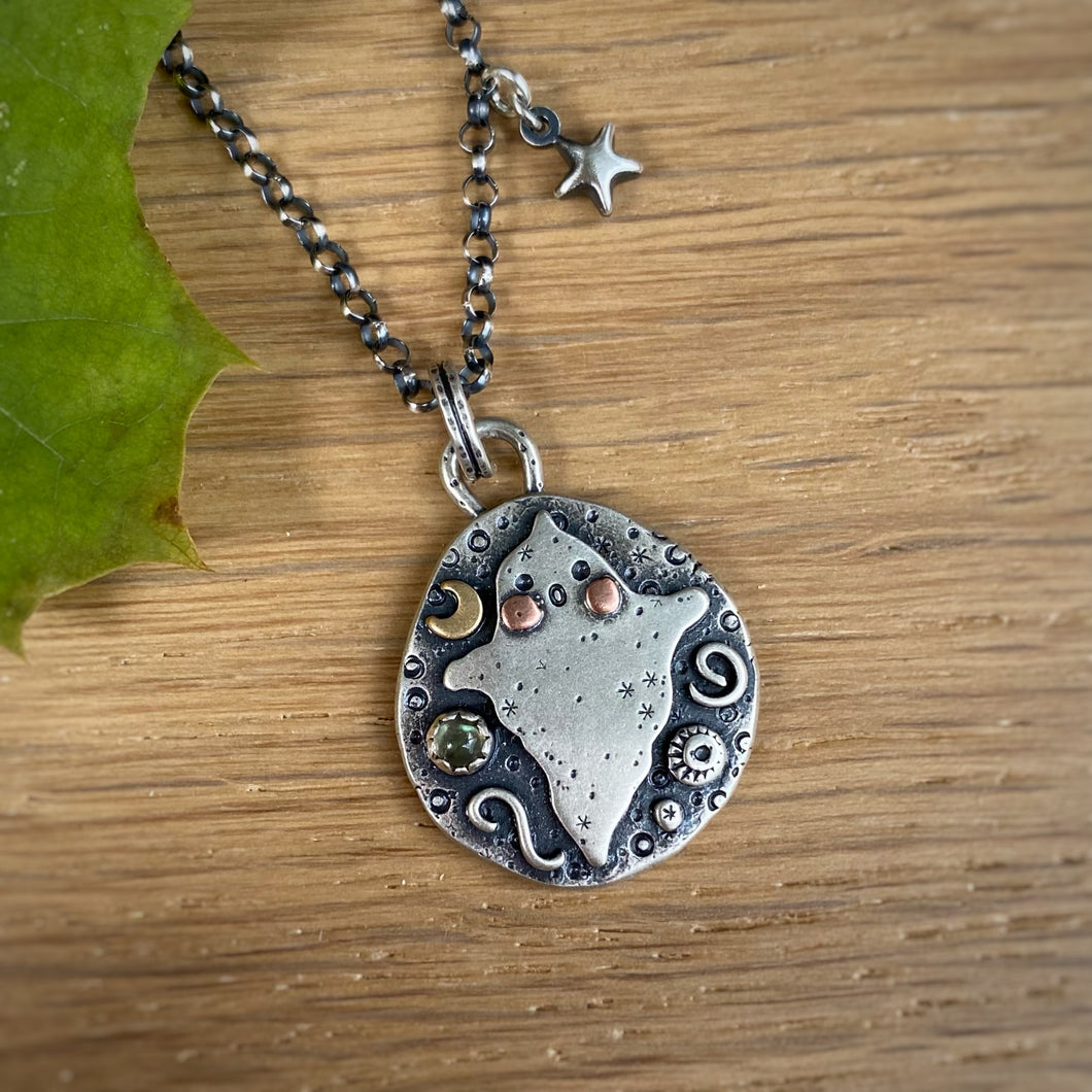 Labradorite Ghostie Pendant Necklace / 19”