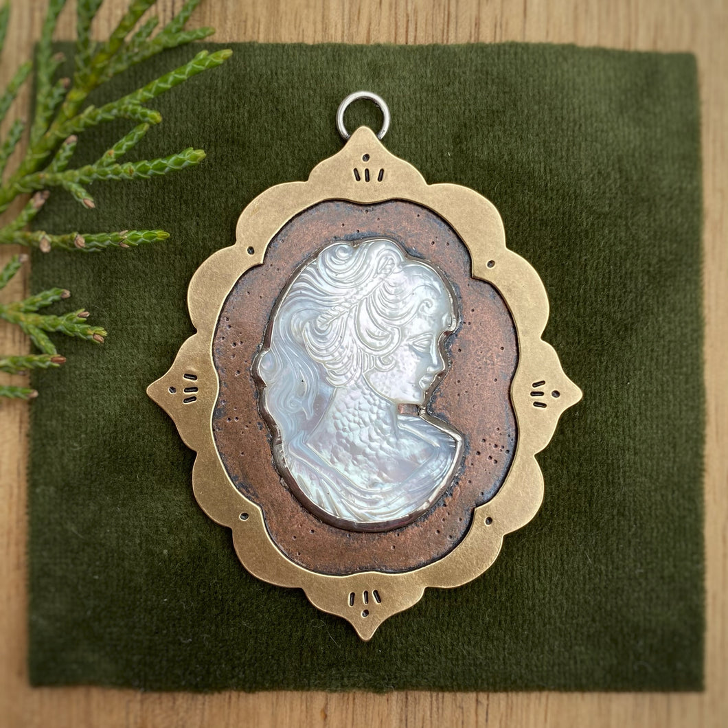 Mother of Pearl Cameo Copper & Brass Wall Hanging {B}