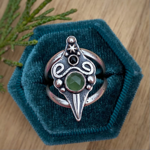 Green Serpentine & Onyx Sword Statement Ring / Size 9.25-9.75