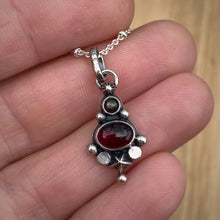 Load image into Gallery viewer, Garnet &amp; Black Sapphire Mini Statement Necklace / 20”