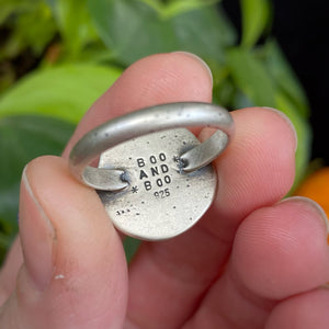 Ghostie Ring / Size 9.25