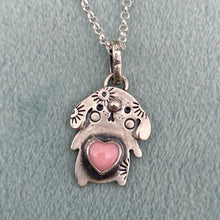 Load image into Gallery viewer, Queen Conch Shell Heart Puppy Dog Necklace / 19”