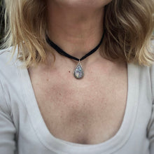 Load image into Gallery viewer, Labradorite Reversible Pumpkin Choker Pendant