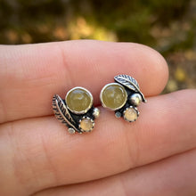Load image into Gallery viewer, Yellow Aventurine &amp; Peach Moonstone Cluster Stud Earrings