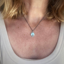 Load image into Gallery viewer, Gold Tooth Skully Necklace / 17”
