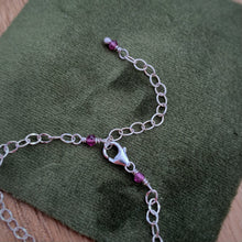 Load image into Gallery viewer, Garnet Beaded Choker Necklace / 15”-16.5”