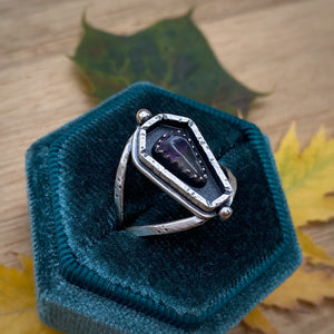 Amethyst Coffin Ring / Size 7.75