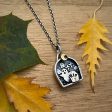 Load image into Gallery viewer, Black Sapphire Reversible Graveyard Necklace / 16”