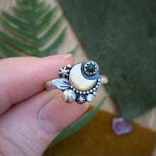 Load image into Gallery viewer, Malachite Leafy Moon Ring / Size 7.25