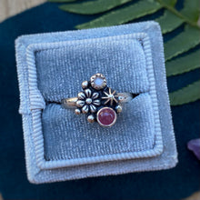 Load image into Gallery viewer, Ruby &amp; Peach Moonstone Starry Flower Ring / Size 6.5