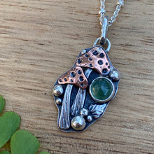 Load image into Gallery viewer, Green Serpentine Mushie Necklace / 19”