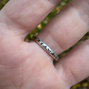 Gold Tooth Skully Ring / Size 10.5