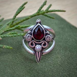 Garnet & Pearl Sword Statement Ring / Size 7.25-7.75