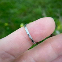 Load image into Gallery viewer, Synthetic Opal Rectangle Ring / Size 5
