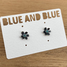 Load image into Gallery viewer, Amazonite Daisy Studs
