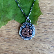 Load image into Gallery viewer, Jack-O Pendant Necklace / 18”