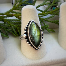 Load image into Gallery viewer, Labradorite Statement Ring / Size 8 - 8.25