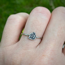 Load image into Gallery viewer, Tiny Snail Stamped Ring / Size 8.75