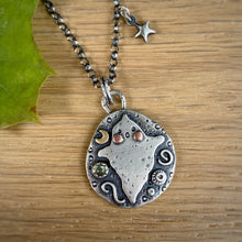 Load image into Gallery viewer, Labradorite Ghostie Pendant Necklace / 19”