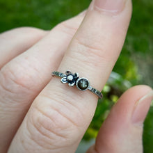 Load image into Gallery viewer, Black Sapphire Flower Ring / Size 7