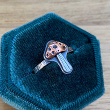 Load image into Gallery viewer, Mixed Metal Mushie Stacking Ring / Size 7