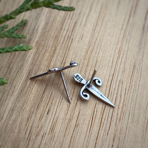 Dagger Studs