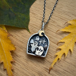 Black Sapphire Reversible Graveyard Necklace / 16”