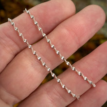 Load image into Gallery viewer, Sterling Silver Twisted Herringbone Chain / 16"