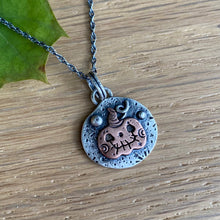 Load image into Gallery viewer, Jack-O Pendant Necklace / 20”