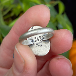 Ghostie Ring / Size 7.25