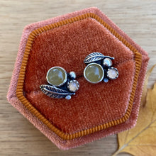 Load image into Gallery viewer, Yellow Aventurine &amp; Peach Moonstone Cluster Stud Earrings