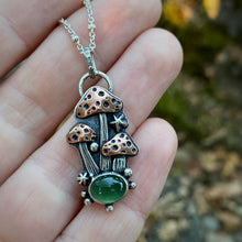 Load image into Gallery viewer, Green Serpentine Mushie Necklace / 17”