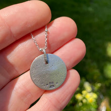 Load image into Gallery viewer, Resist Necklace / 19”