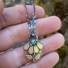 Load image into Gallery viewer, Tibetan Turquoise Coneflower Necklace / 18”