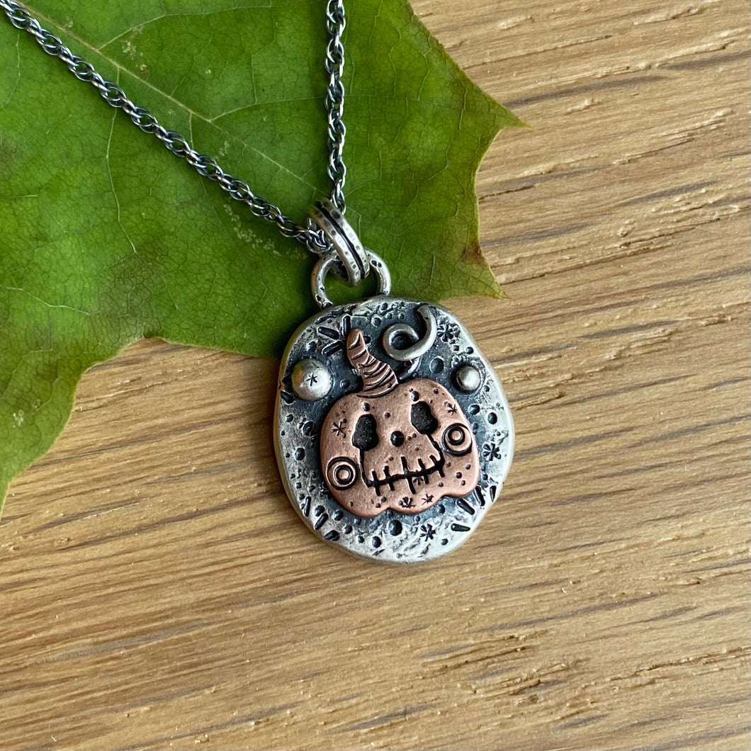 Jack-O Pendant Necklace / 18”