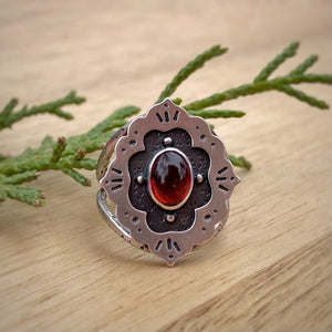 Garnet Ornate Frame Ring / Size 7-7.25