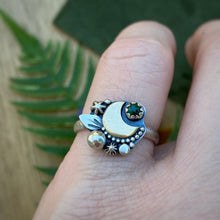 Load image into Gallery viewer, Malachite Leafy Moon Ring / Size 7.25