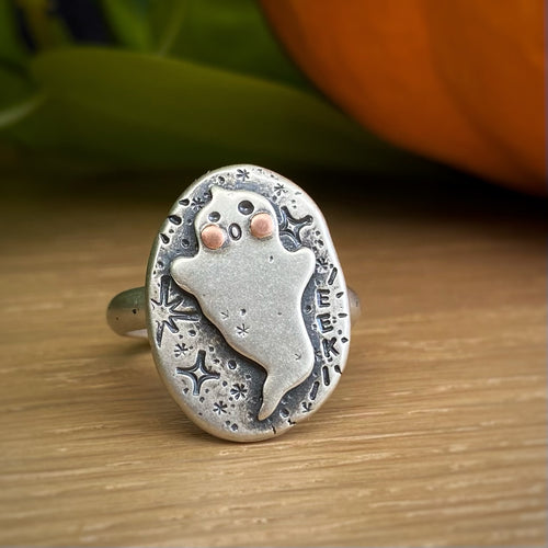 Ghostie Ring / Size 7.25
