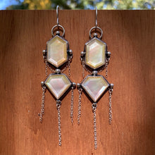 Load image into Gallery viewer, Mother of Pearl Fringe Earrings