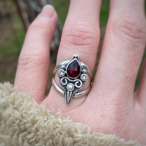 Garnet & Pearl Sword Statement Ring / Size 7.25-7.75