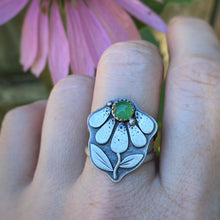 Load image into Gallery viewer, Chrysoprase Coneflower Ring / Size 9